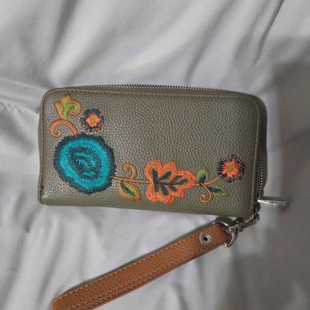 Thirty-one All about the Benjamins olive green wallet with flowers  tan wristlet